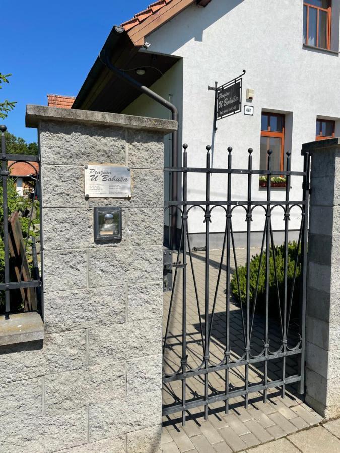 Penzion U Bohusa Lednice Exterior photo